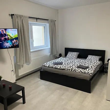 Guest Room Turnov Exterior photo