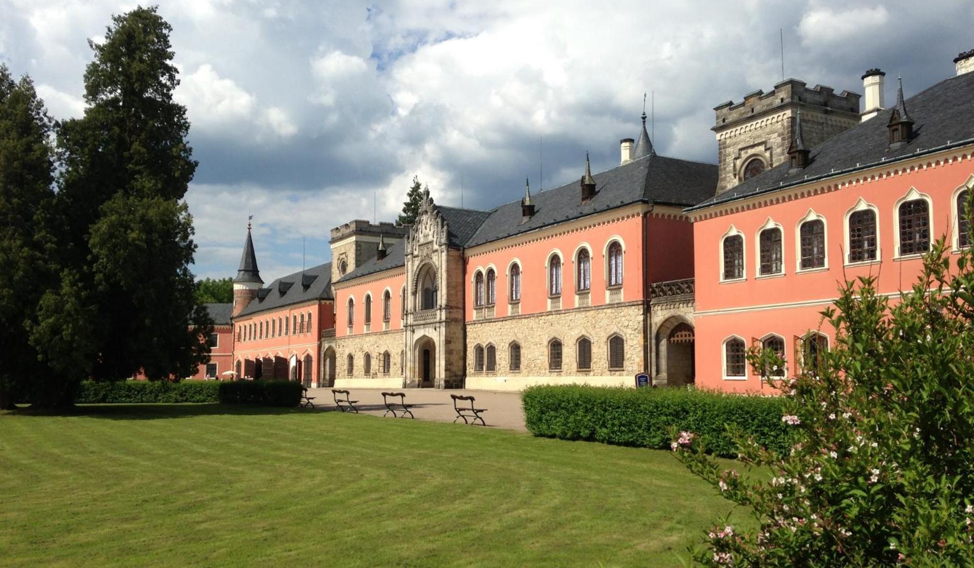 Guest Turnov